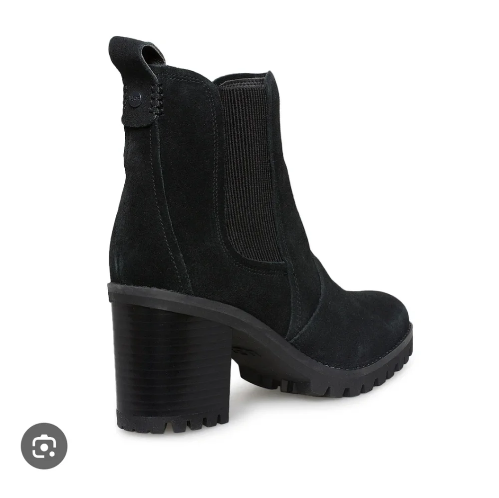 UGG Hazel Waterproof Chelsea Black Women's Ankle Boots Size 8.5 - Picture 2 of 10